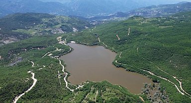 Yıllar sonra tam doluluğa ulaşan Artova Barajı vatandaşların uğrak noktası oldu