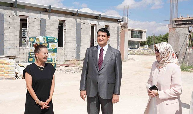 Yılmaz'dan Gaziantep Otizm Vakfı Okulu'na ziyaret