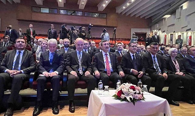 YÖK Başkanı Özvar: "Yükseköğretim sistemimizin sorumluluğu gençlerimize nitelikli bir eğitim imkanı sunmaktır"