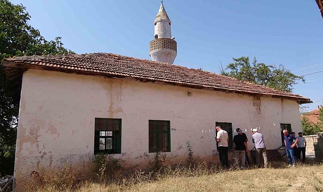 Yozgat'taki asırlık cami onarılmayı bekliyor