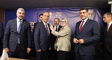 YRP Mardin İl Başkanı Mahmut Özer AK Parti''e katıldı