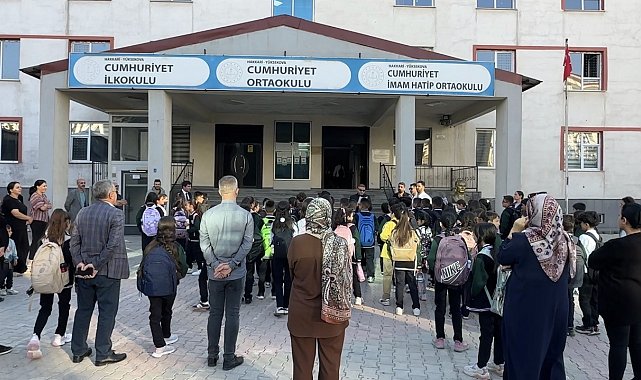 Yüksekova'da 30 bin öğrenci ders başı yaptı
