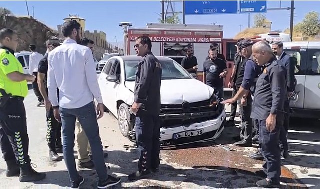 Yüksekova'da trafik kazası: 2 yaralı