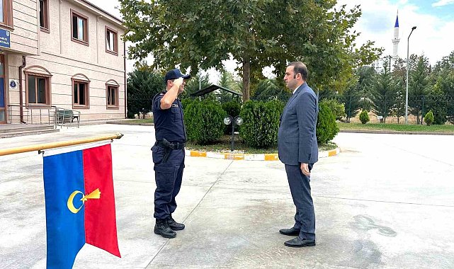 Yüzbaşı rütbesine yükselen Osmaneli İlçe Jandarma Komutanı Soy'a başarı dileği