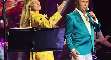 Ziynet Sali, Erol Evgin'in Harbiye konserinde