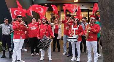 103 bin bayraklı kutlama, 103 bin çocuğa etkinlik