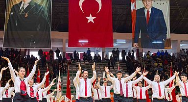 103 öğretmenle 103. yıl coşkusu