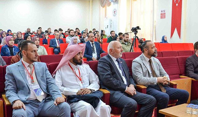 11 ülkeden gelen akademisyenler BŞEÜ'de buluştu