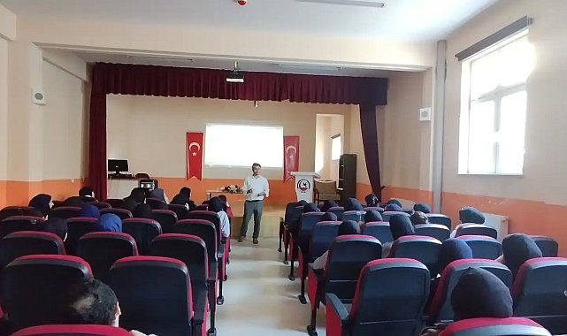 12. sınıf öğrencilerine YKS ve tercih süreci anlatıldı