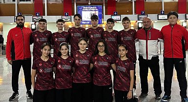 15 Yaş Altı Badminton Milli Takımı, Avrupa Şampiyonası öncesi Erzincan'da kamp yaptı
