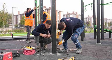 23 Nisan Parkı'nda bakım ve yenileme çalışmaları başladı