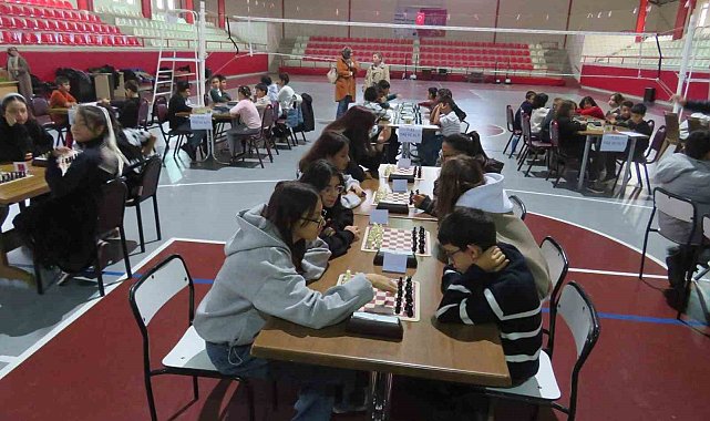 29 Ekim Cumhuriyet Bayramı kapsamında satranç turnuvası düzenlendi