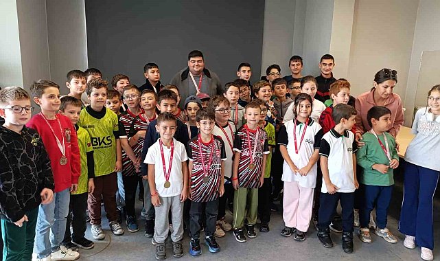 29 Ekim Cumhuriyet Bayramı Satranç Turnuvası tamamlandı