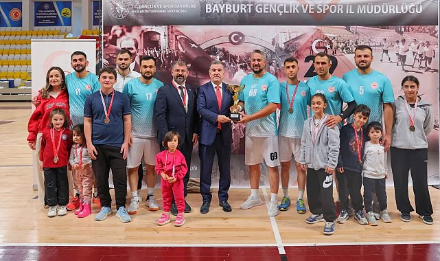 29 Ekim Cumhuriyet Kupası Voleybol Turnuvası'nın şampiyonu belli oldu