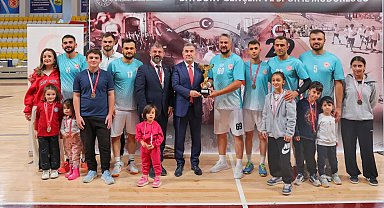 29 Ekim Cumhuriyet Kupası Voleybol Turnuvası'nın şampiyonu belli oldu