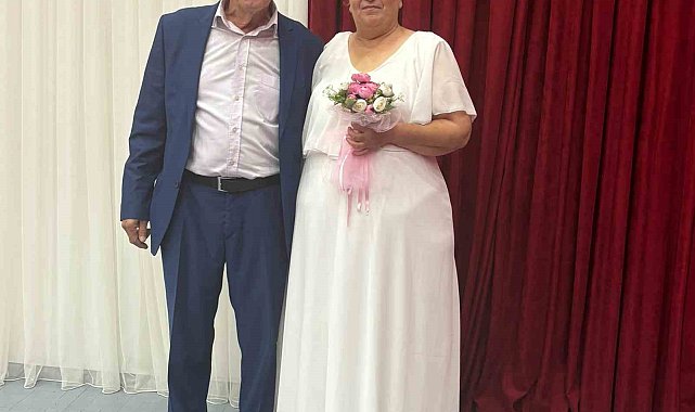 35 yıl sonra resmi nikâhlarını kıydılar