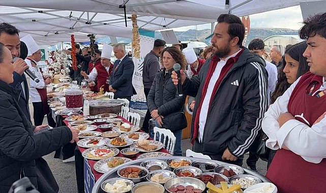 'Dünyanın En Büyük Anadolu Sofrası" ile Guinness Rekoru denemesi başladı