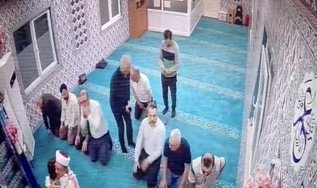 5 yaşındaki Altan'dan cami imamına duygu dolu kavuşma