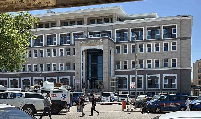 8 yaşındaki çocuğa ütüyle işkence iddiasında üvey anne ve 2 kişi tutuklandı