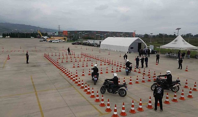 90 saniyede hazırlanıp 3 dakikada vakanın yanında oluyorlar