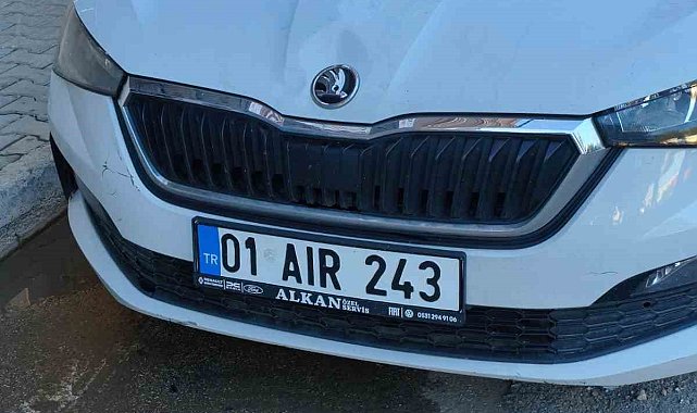 Adana'da öğretmenin otomobiline molotoflu saldırı girişimi