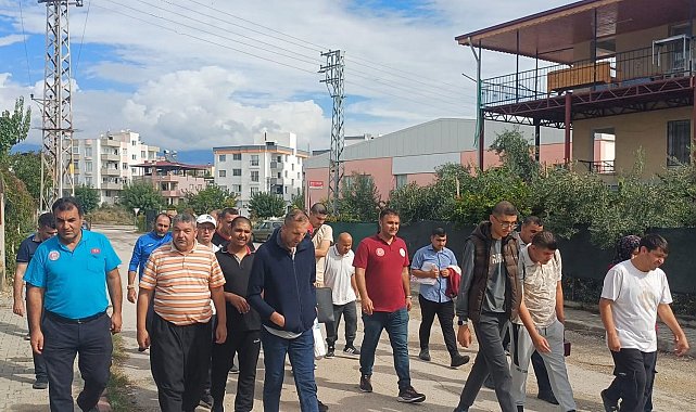 Adana'da özel bireyler Dünya Yürüyüş Günü'nde yürüdü