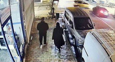 Adıyaman'da 2 kişinin yaralandığı kaza kamerada