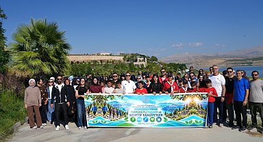 Adıyaman'da öğretmen ve öğrenciler doğa yürüyüşünde buluştu