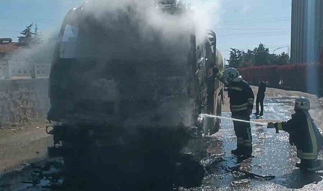 Afyonkarahisar'da boş yakıt tankeri yandı