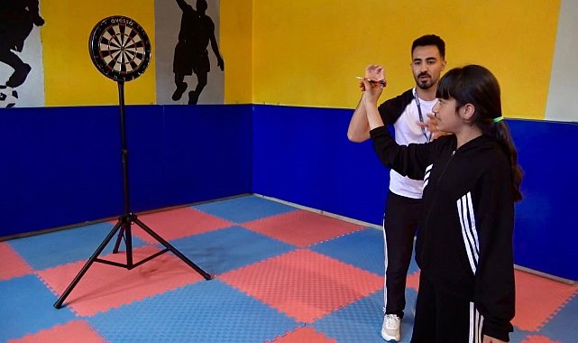 Ağrı'da 171 okula 22 bin 200 spor malzemesi ulaştırıldı