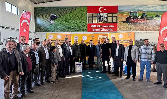 Ağrı'da üreticilere 550 ton buğday tohumu dağıtıldı