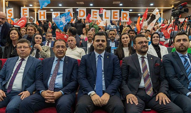 AK Parti Genel Sekreteri İnan: "Özgür Özel'i benzin istasyonlarından uzak tutsunlar"
