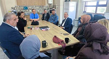 Akbaş Safranbolu'da öğretmenlerin sorunlarını dinledi