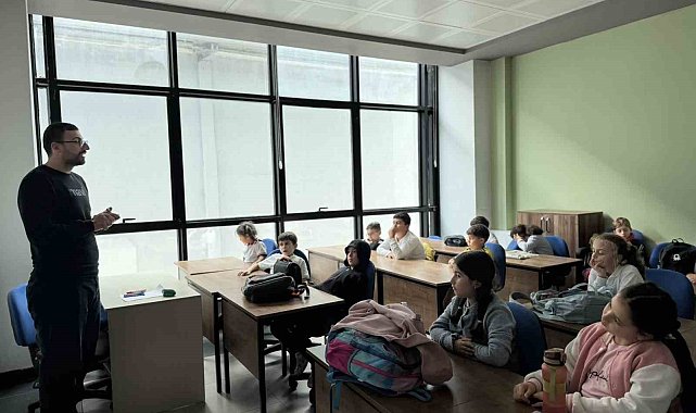 Akçakoca'da iki atölye öğrencilerle buluştu
