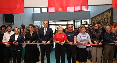 Akdeniz Üniversitesinde Cumhuriyet Coşkusu