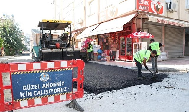 Akdeniz'de Üç Ocak Mahallesinin sokakları yenileniyor