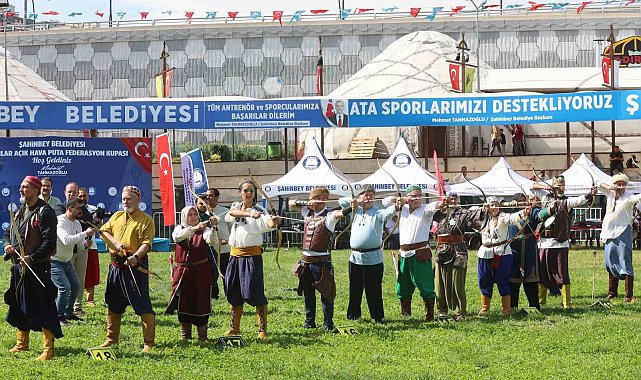 Aksaçlılar Şahinbey'de ok attı