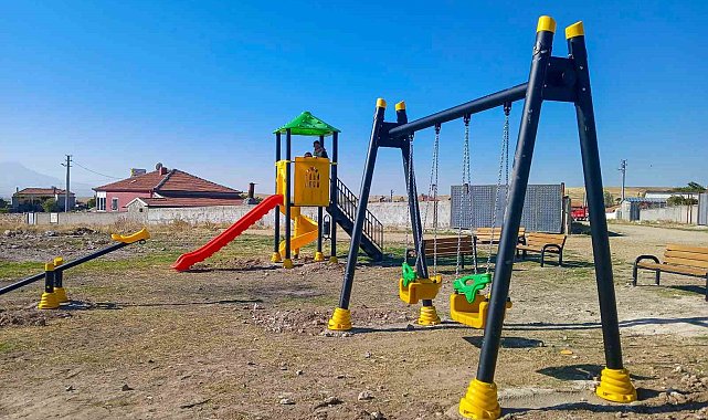 Aksaray'da 13 köye oyun grubu ve sosyal donatı malzemesi