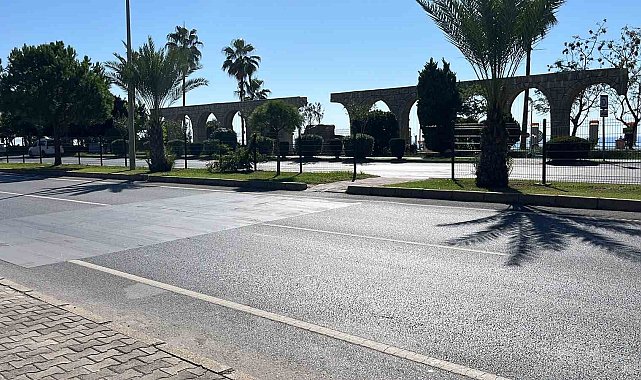 Alanya'da yayaya çarpan motosikletin sürücüsü hayatını kaybetti, yaya ağır yaralandı
