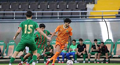 Alanyaspor, Amed Sportif Faaliyetler'i 4-0 mağlup etti