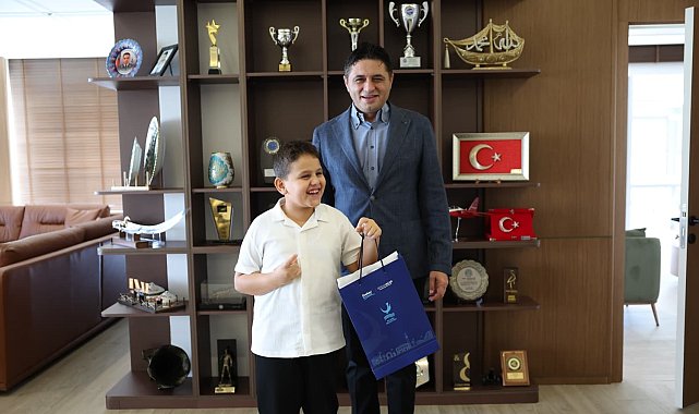 Aliağalı özel yüzücü Kaan Vural, açık denizde yeni hedeflere yüzüyor