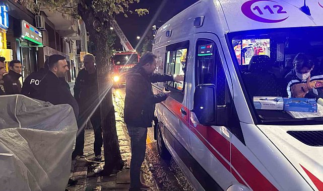 Alkollü şekilde ocağa makarna koyup uyuyakaldı, kendisini yangından kurtaran ekiplere "Borcum ne kadar?" diye sordu