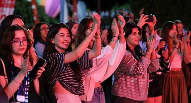 ALKÜ'lü öğrenciler yeni döneme şenlikle başladı