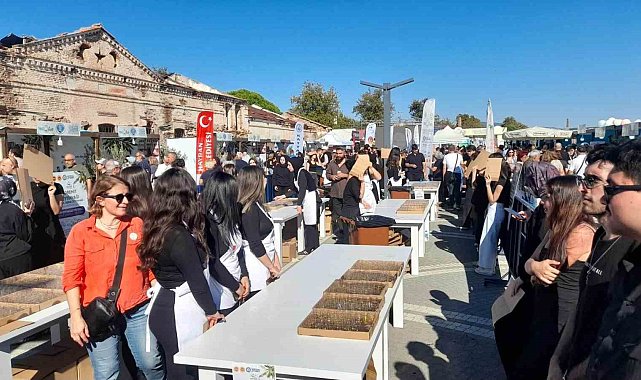 Altınoluk MYO öğrencilerine Guinness rekoru teşekkürü