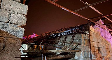 Altınözü'nde ahır yangını yerleşim yerlerine sıçramadan söndürüldü