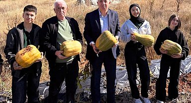 Altıntaş'ta öğrencilerin emeği kabak tatlısı oldu