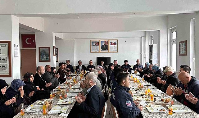 Altıntaş'ta şehit aileleri onuruna yemek programı düzenlendi