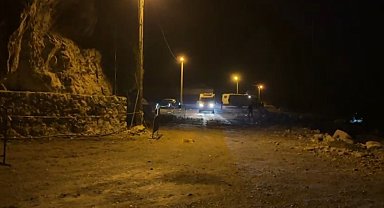 Amasra'da kaya parçaları karavanların bulunduğu alana düştü