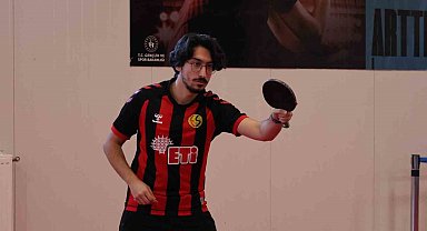 Anadolu Üniversitesi'nde "Bağımsızlık Yılı" masa tenisi turnuvası düzenlendi