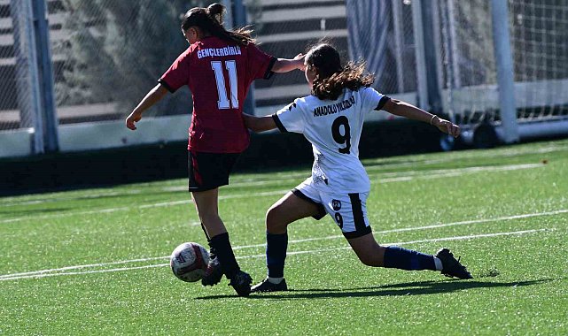 Anadolu Yıldızları, Gençlerbirliği'ni 3-1 ile geçti